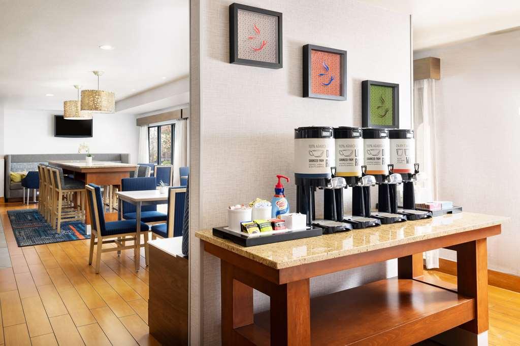 Hampton Inn Sacramento/Ранчо Кордова Ресторант снимка